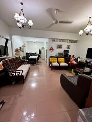 Hougang Avenue 1 (D19), Terrace #529403401